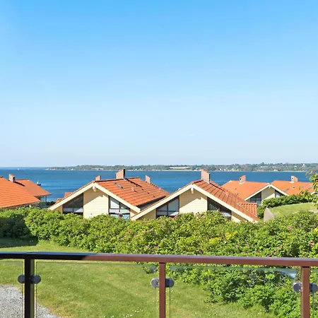 Lovely In With Kitchen Holiday home *