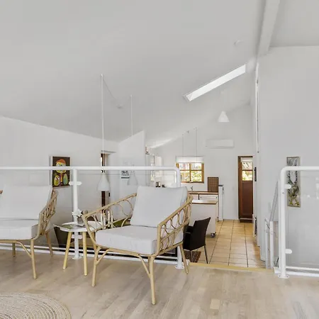 Holiday home Lovely In With Kitchen