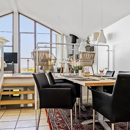 Lovely In With Kitchen Holiday home *