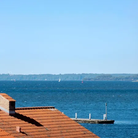 Holiday home Lovely In With Kitchen