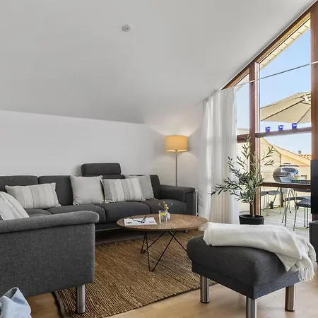 Holiday home Lovely In With Kitchen