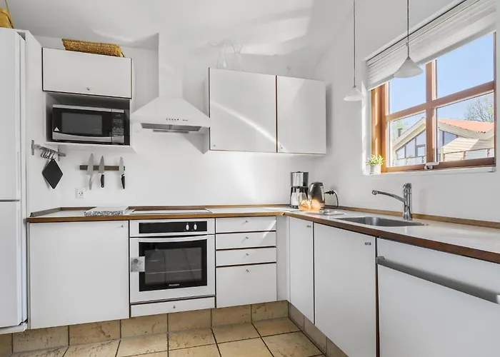 Lovely In With Kitchen